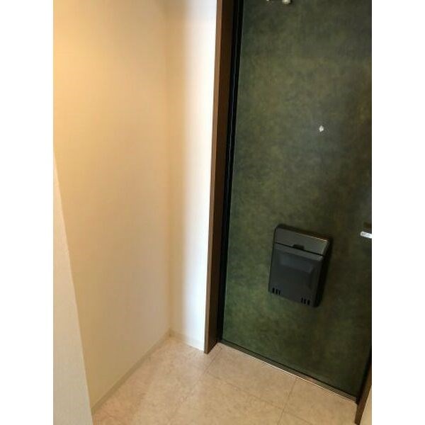 ハッピーヒル 玄関