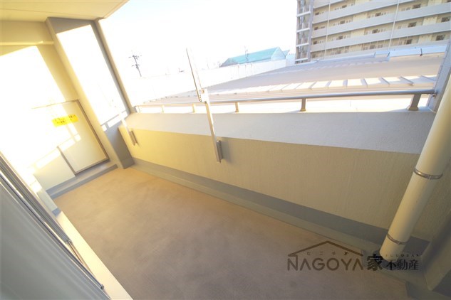 ソーラスフロント富船 ベランダ