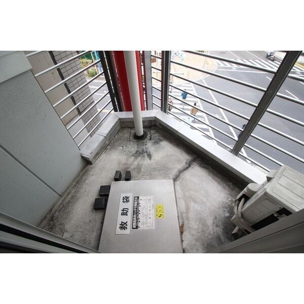 フローラル尾頭橋 ベランダ