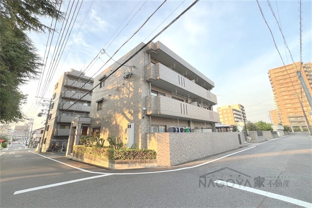 エステート良和S棟 外観写真