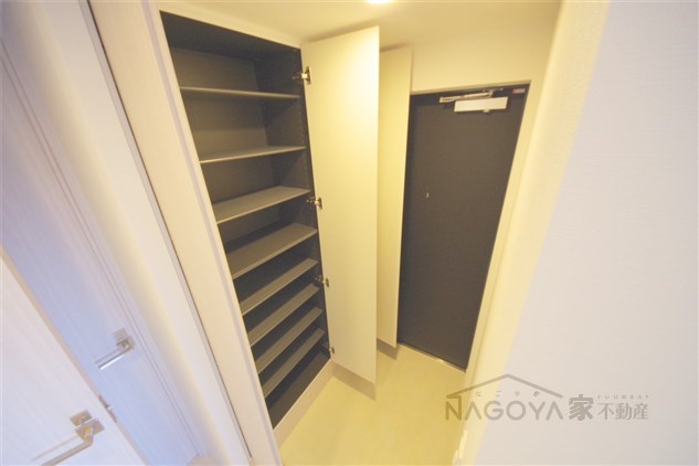 メイクス今池PRIME 玄関