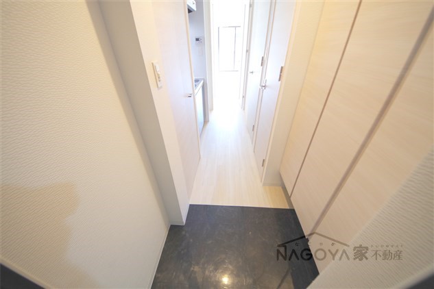 S-RESIDENCE葵Ⅱ 玄関