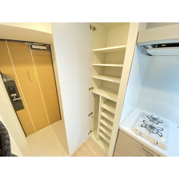 エスリード上前津エアスタ 玄関