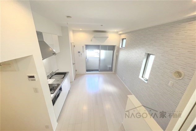 カーバンクル リビング