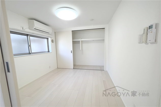 カーバンクル ベッドルーム