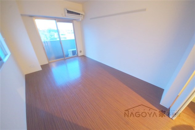 プロシード金山 リビング