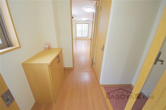 S&amp;#39;zビル 玄関