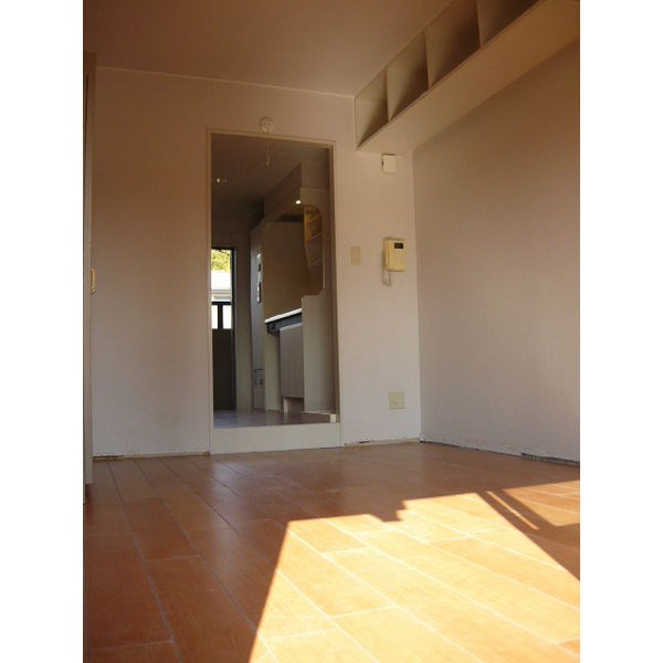 メジログランデ星ヶ丘 リビング