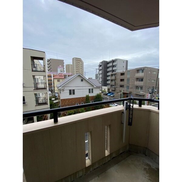 ノーブルハウス吉田 ベランダ