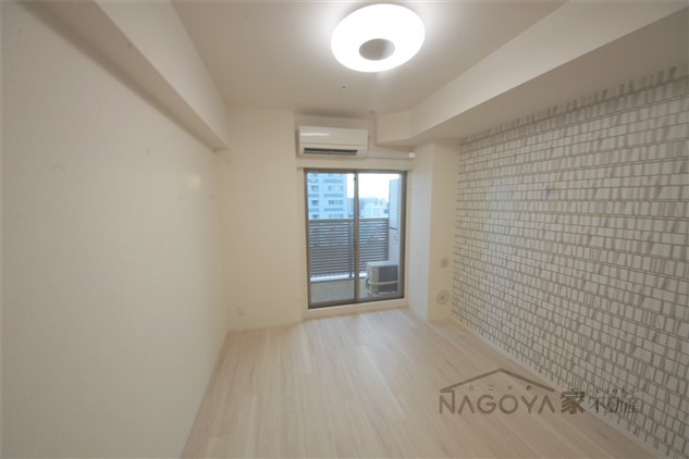 プレサンス東別院駅前Ⅱ リビング