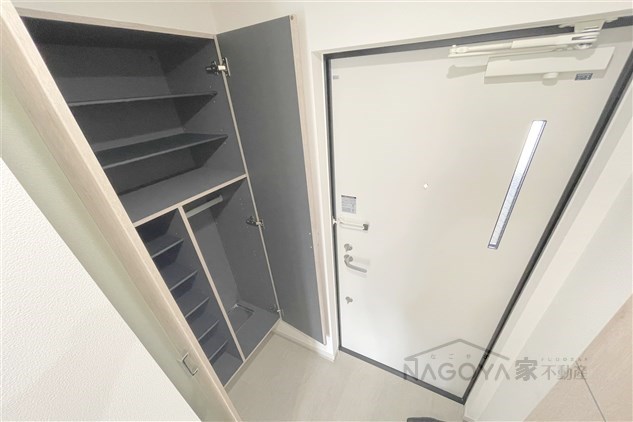 パークステージ名駅西 玄関