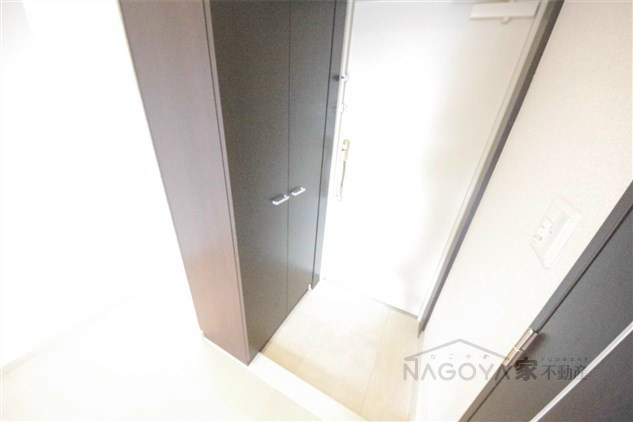 ベレーサ名駅ウエスト 玄関