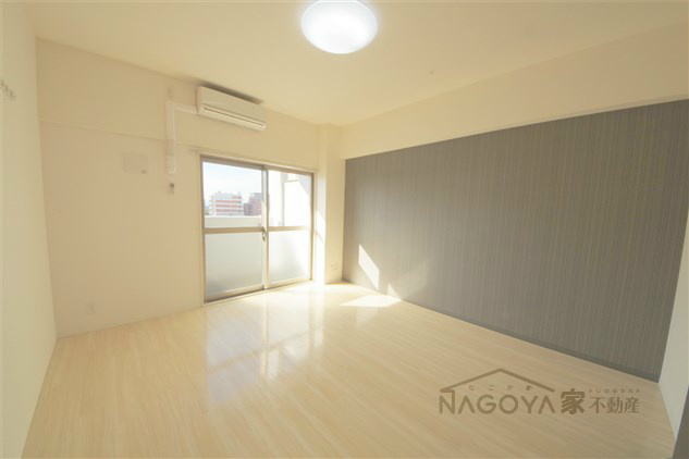 ツインアウルズ リビング