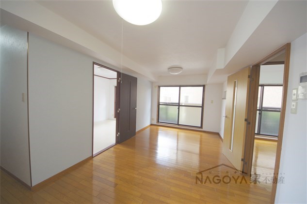 グランプリシード リビング