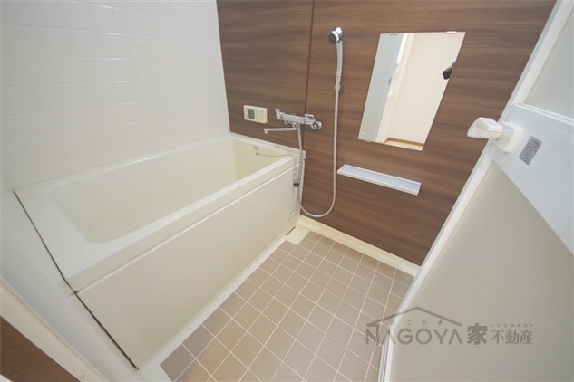 グランプリシード 風呂画像