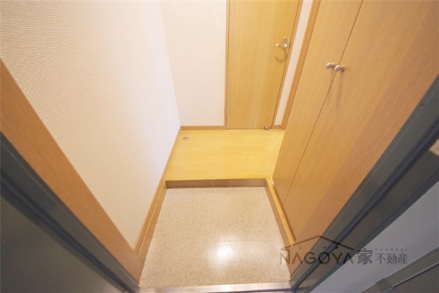 Ａｙｅｒｓ　Ｒｏｃｋ仲田 玄関