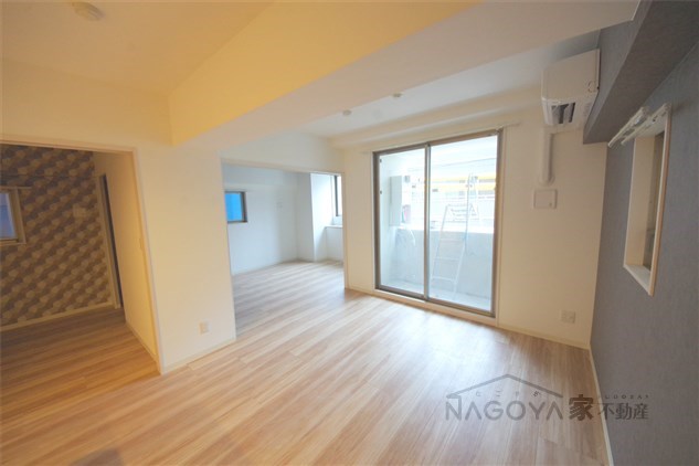 ポルタニグラ千代田 リビング