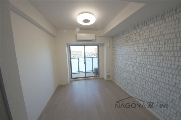 プレサンス鶴舞ファースト リビング