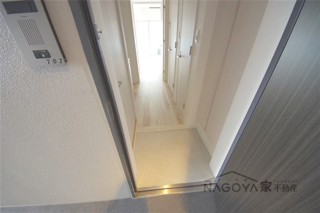 エスプレイス上前津レガシー 玄関