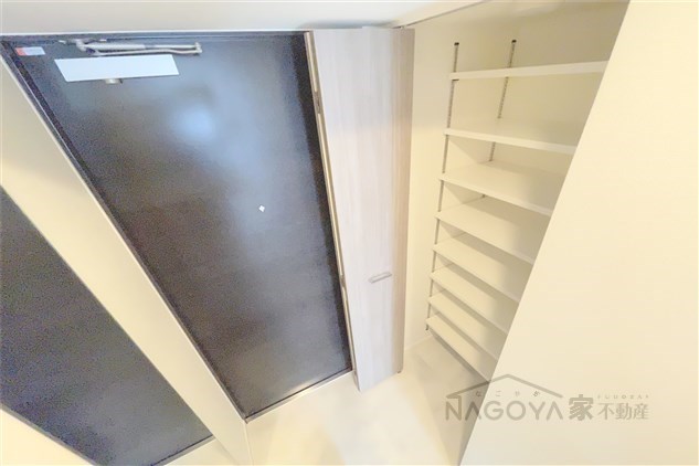 メイクス城西レジデンス 玄関