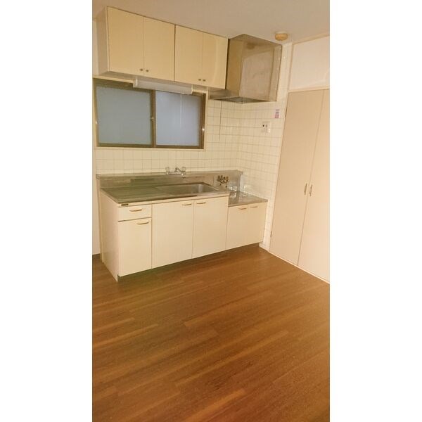 コンフォール池下 玄関