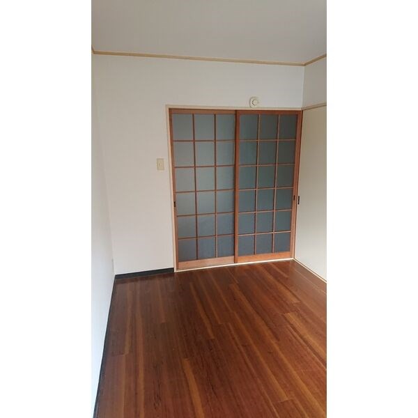 コンフォール池下 ベッドルーム