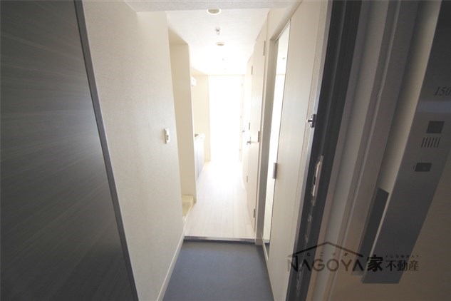 アステリ鶴舞テーセラ 玄関