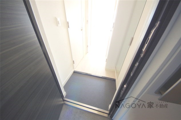 アステリ鶴舞テーセラ 玄関