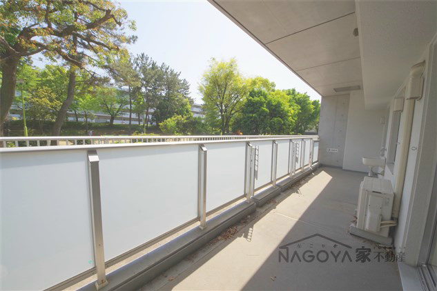 プライムメゾン萱場公園 ベランダ