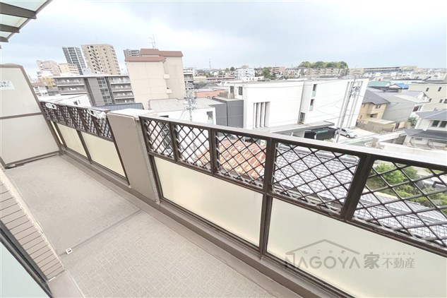 グランドメゾン本山 ベランダ