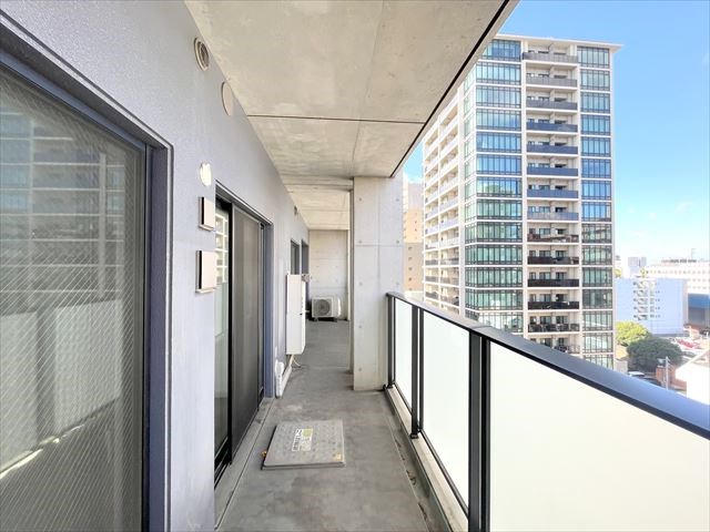 ＰＲＥＭＩＥＲ　ＩＭＭＥＵＢＬＥ ベランダ