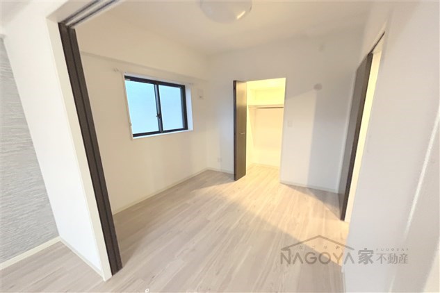 ウルフィエスタ徳川 ベッドルーム