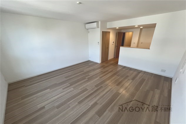 CASA覚王山 リビング