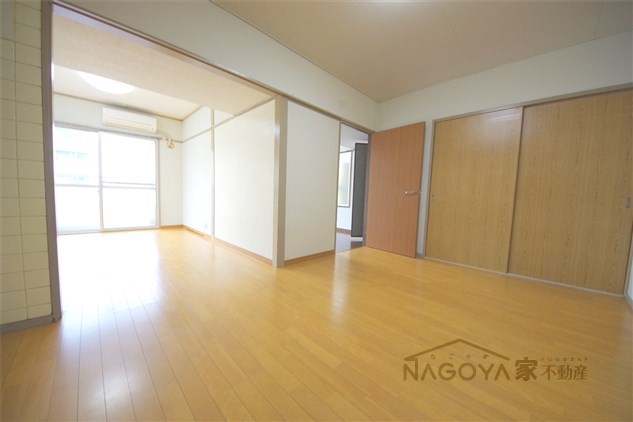 丸美タウンマンション今池 リビング