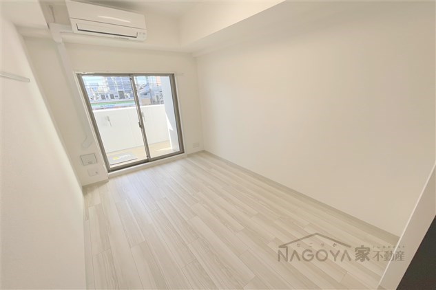 エステムコート名古屋平安通クチュール リビング