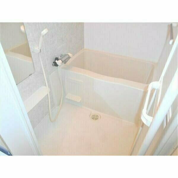 グランレーヴ名駅 風呂画像