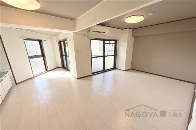 SS23ビル リビング