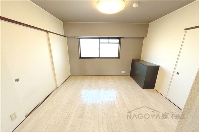 SS23ビル ベッドルーム