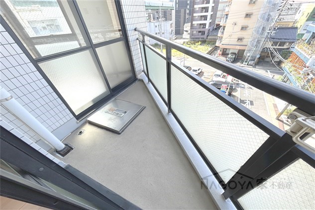 SS23ビル ベランダ