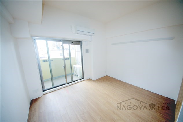 プレサンス桜通グレイス リビング