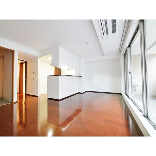 プラウド東山公園 リビング