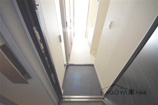 アステリ鶴舞テーセラ 玄関