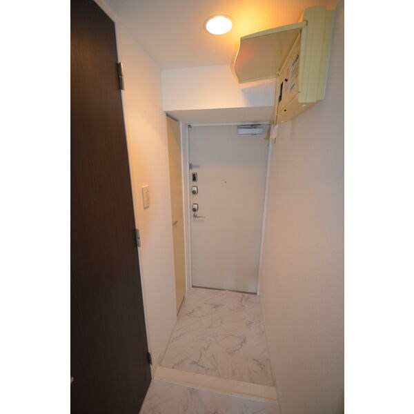 リベール名駅南 玄関