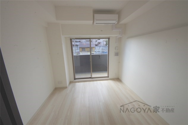 エステムコート名古屋金山サウスゲート リビング