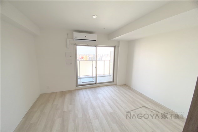 エスリード千種パークフロント リビング