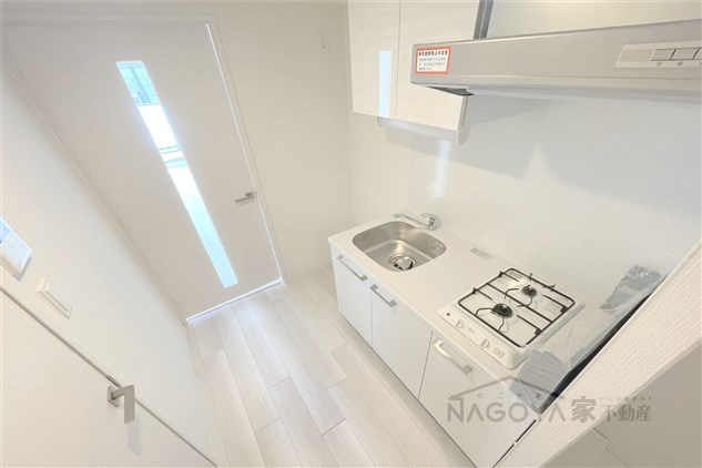 エスリード栄イーストスクエア キッチン