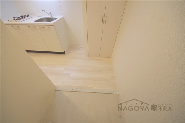 エスリード大須デュオ 玄関