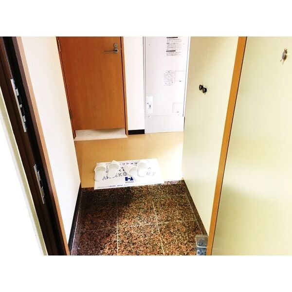 La Douceur伏見 玄関