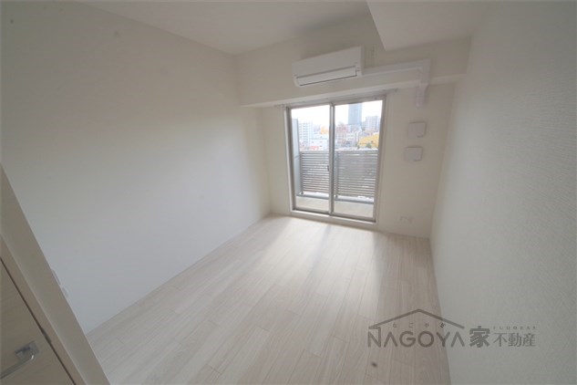 エスリード上前津ツヴァイテ リビング