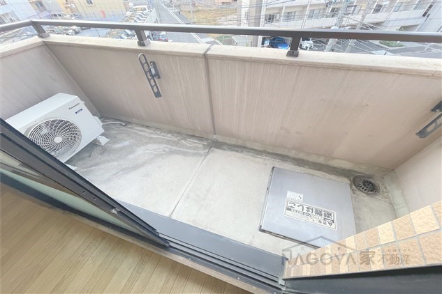 ＣＲＥＣＥＲ新栄 ベランダ